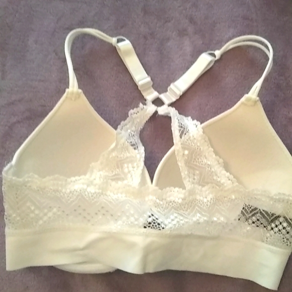 Bra size 36D - Picture 2 of 3